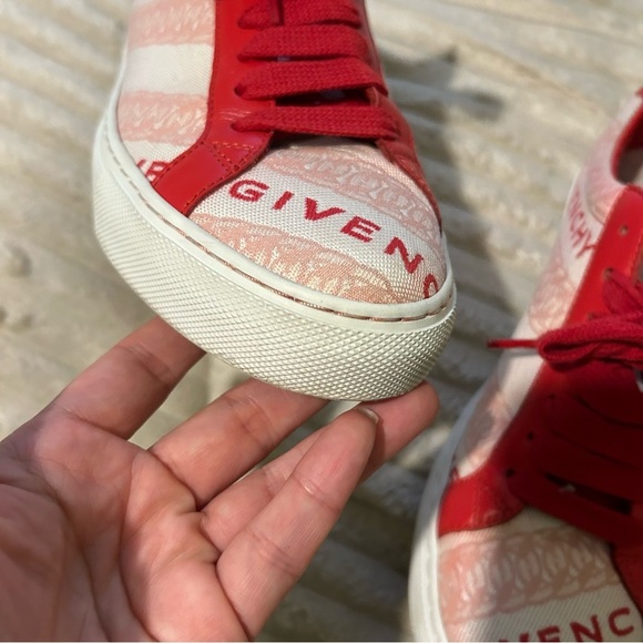 Givenchy Leather Printed Sneakers Size 37 - Picture 5 of 15